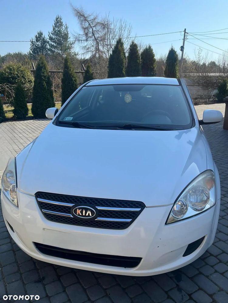 Kia ProCeed - 1