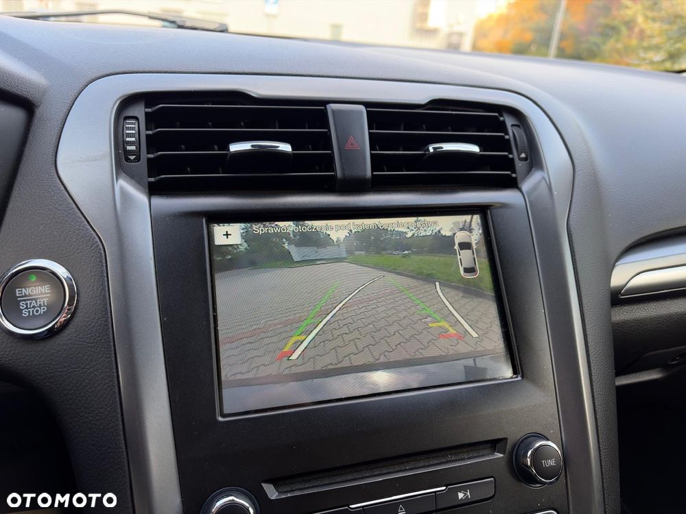 Ford Mondeo - 29