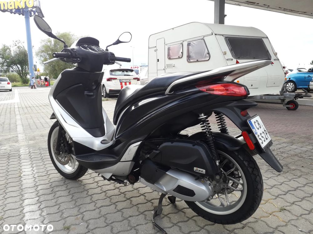 Piaggio Medley - 1