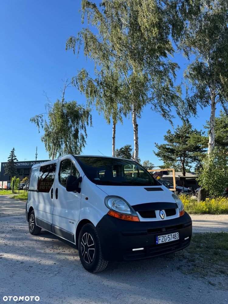 Renault Trafic - 1