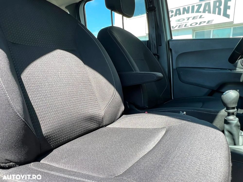 Dacia Lodgy 1.5 Blue dCi Laureate - 22