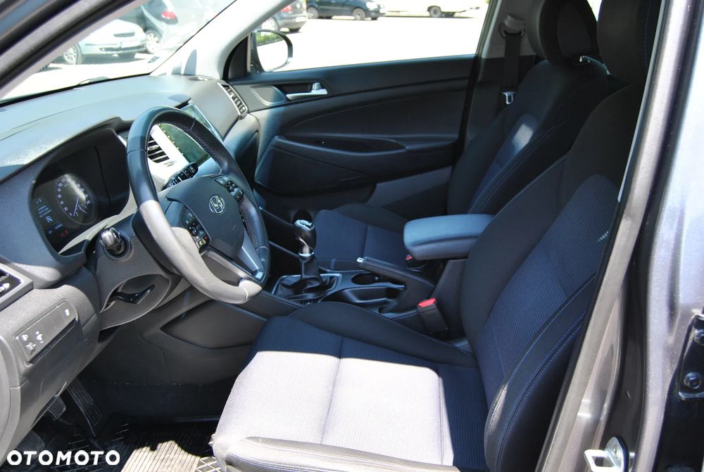 Hyundai Tucson 1.7 CRDI BlueDrive Style 2WD - 28