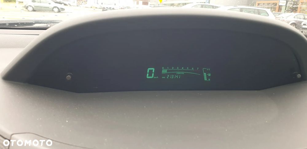 Toyota Yaris - 13