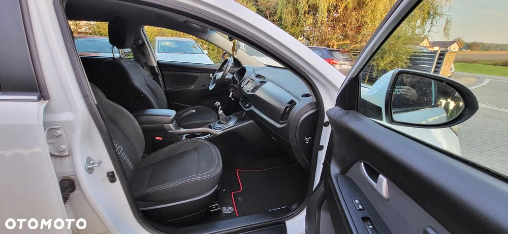 Kia Sportage - 12