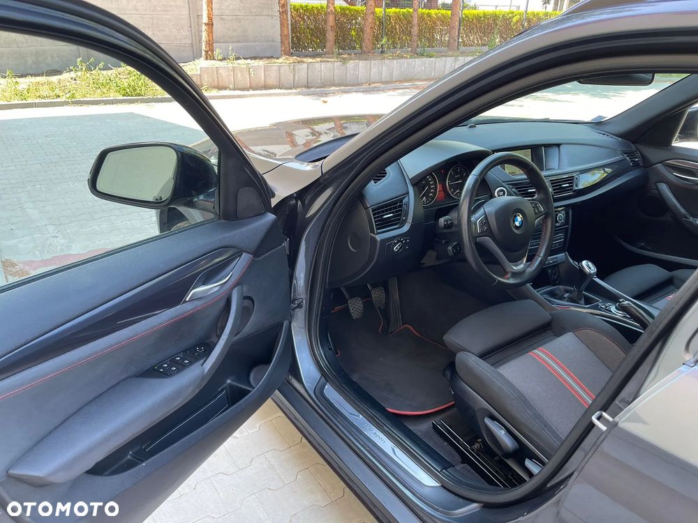 BMW X1 sDrive16d xLine - 22