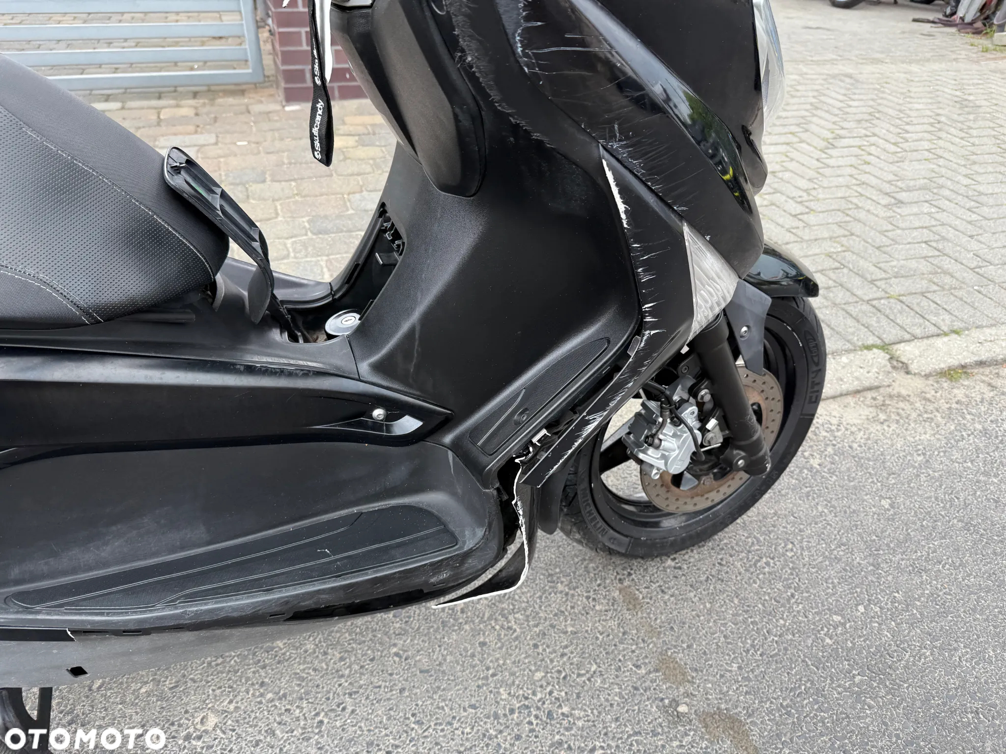 Yamaha X-max - 16