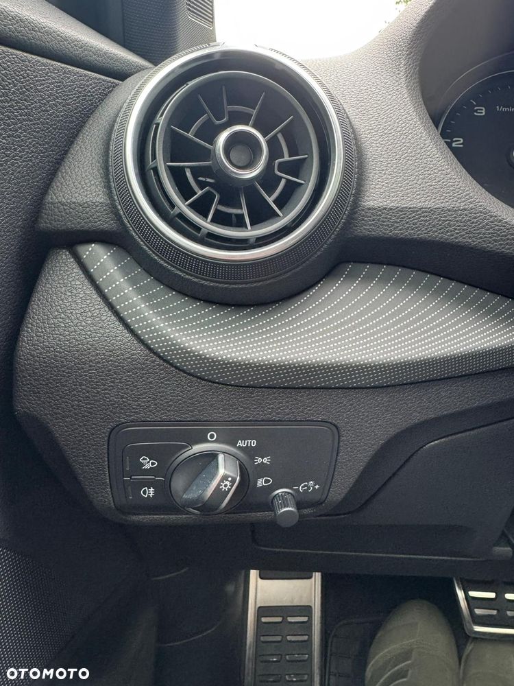 Audi Q2 2.0 TDI Quattro Sport S tronic - 21