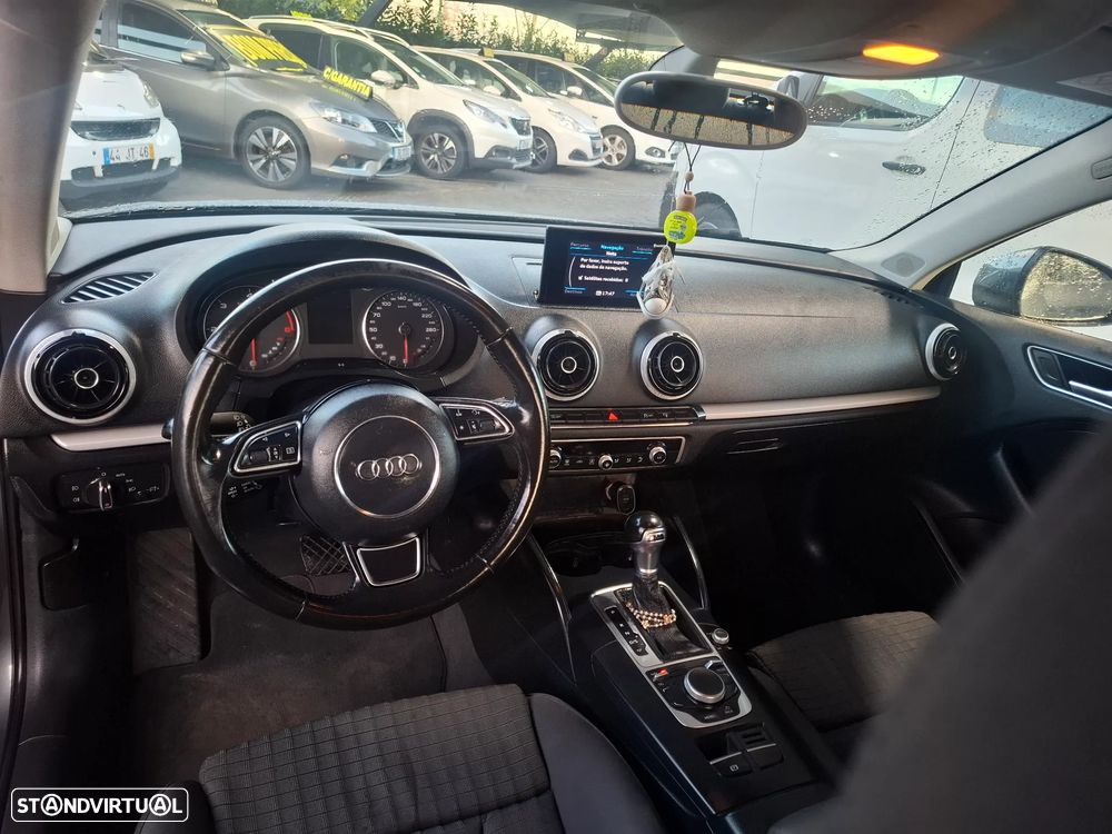 Audi A3 Limousine 1.6 TDI Sport S tronic - 12