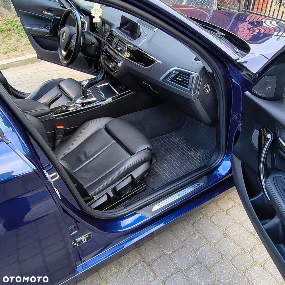 BMW Seria 1 120d xDrive Sport-Aut - 9