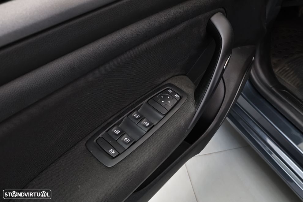 Renault Mégane 1.6 Plug-In Equilibre - 24