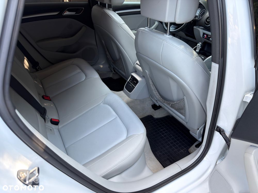 Audi A3 Limousine 1.8 TFSI S tronic Ambiente - 22