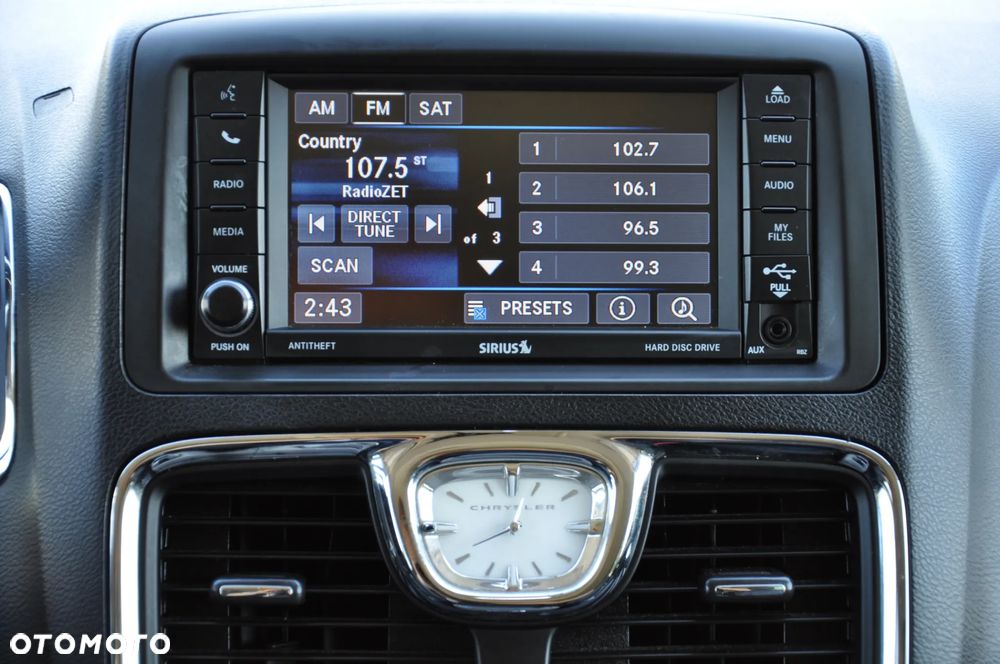 Chrysler Town & Country 3.6 Touring - 19