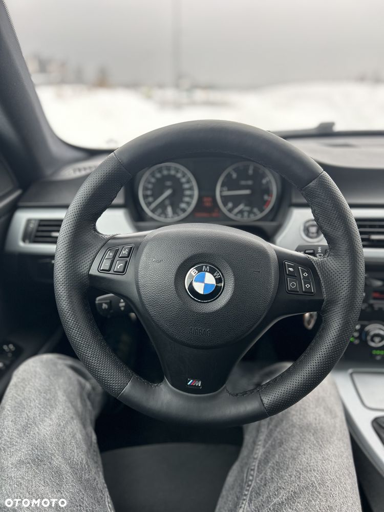 BMW Seria 3 320d - 19