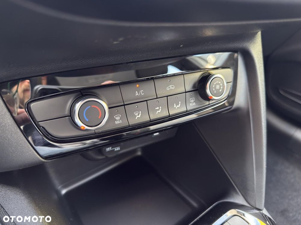 Opel Corsa 1.2 T Edition S&S - 27