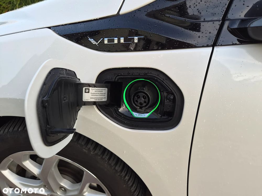 Chevrolet Volt - 10