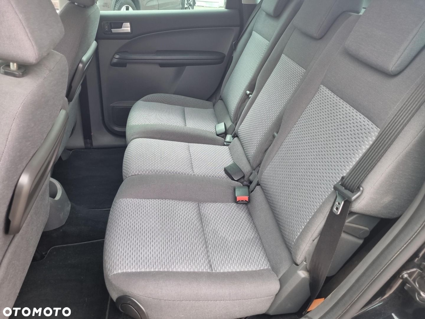 Ford C-MAX 1.8 Ambiente - 13