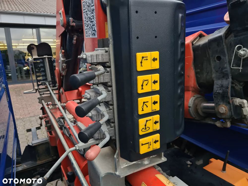 Iveco DAILY 70c18 72c18 dmc 7200kg WYWROTKA kiper Miller HDS / Dzwig/ Żuraw FASSI f40 RADIO// BLOKADA MOSTU// IGŁA jak nowy - 18