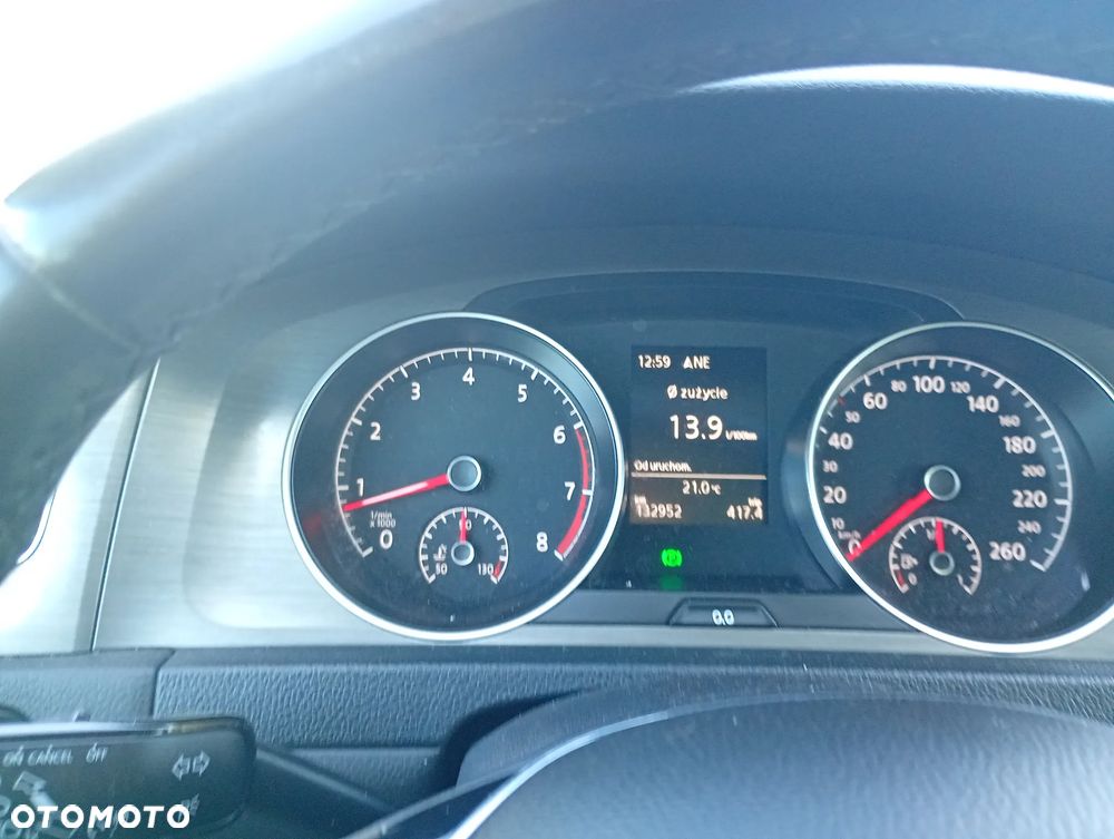 Volkswagen Golf 1.2 TSI BMT Comfortline - 16