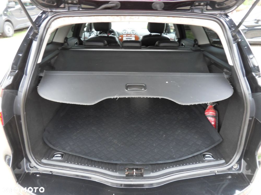 Ford Mondeo 1.8 TDCi Titanium - 9