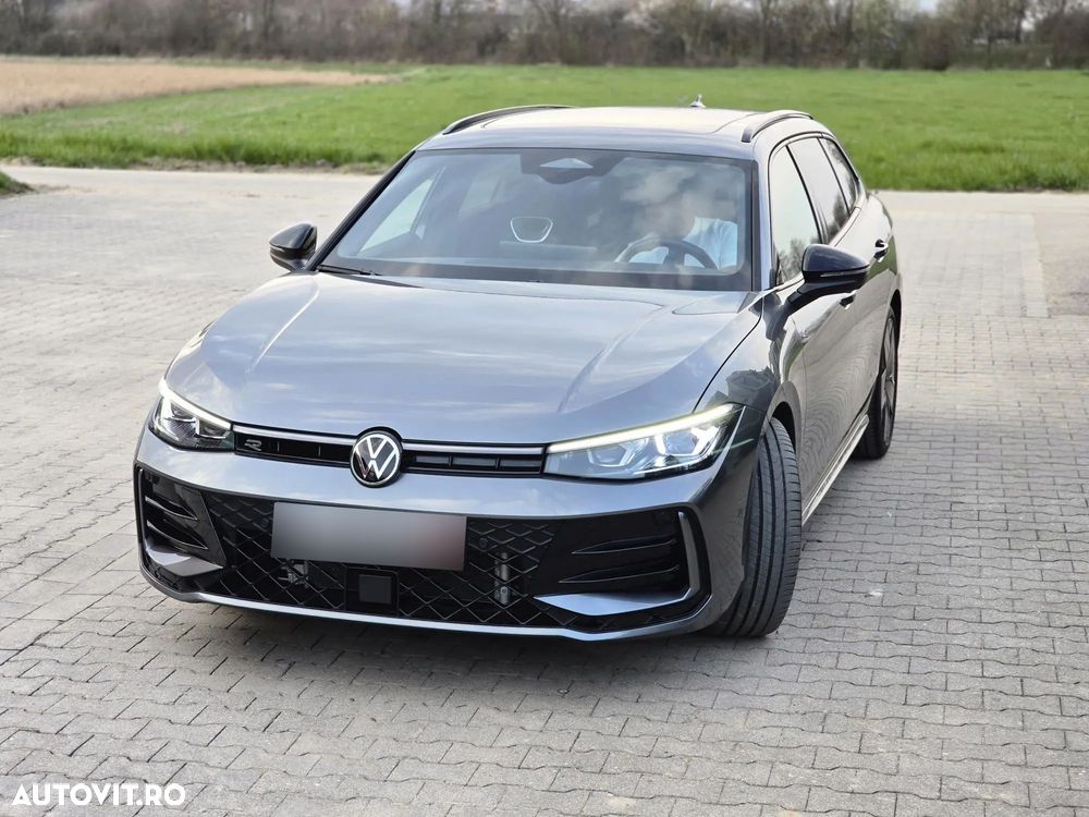 Volkswagen Passat - 2