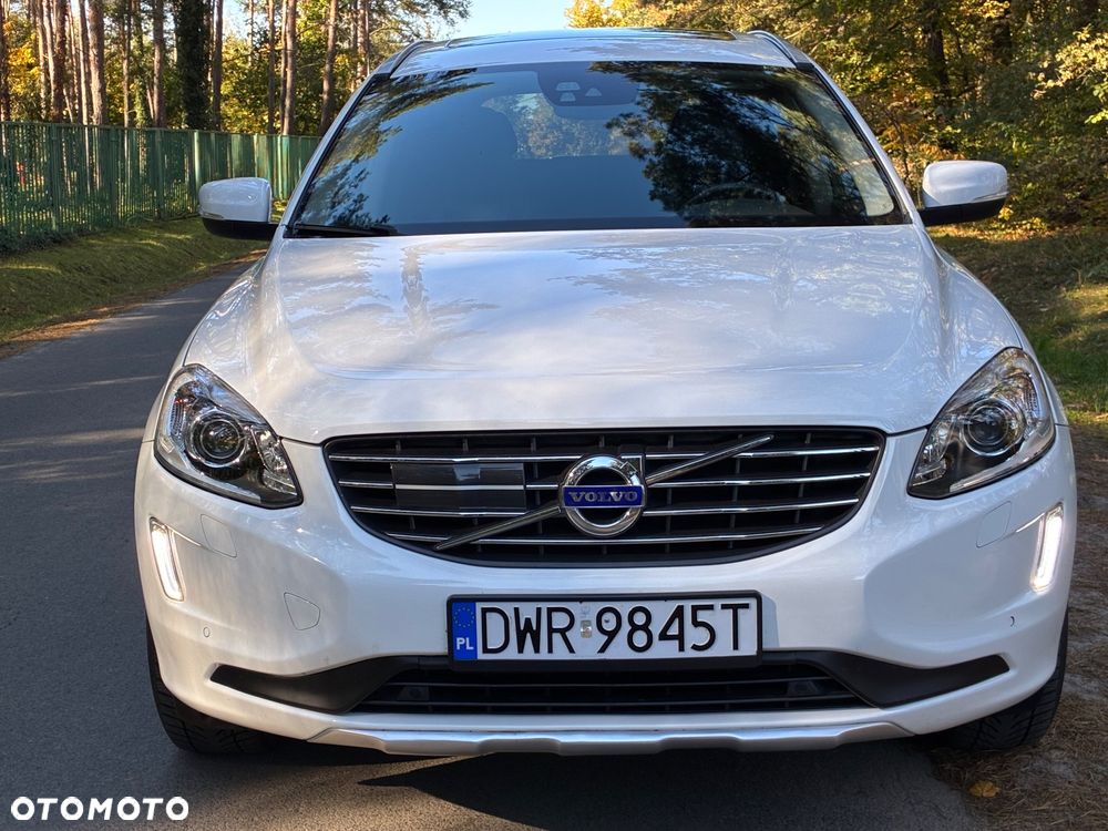 Volvo XC 60 D5 AWD Summum - 2