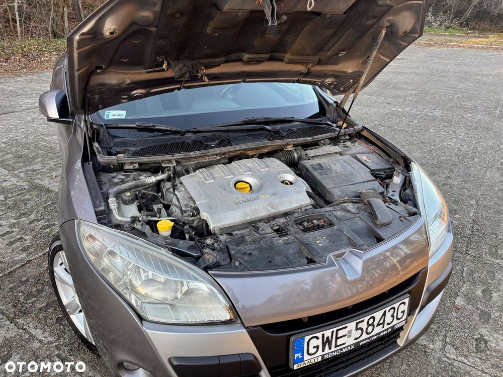 Renault Megane TCe 180 Dynamique - 26