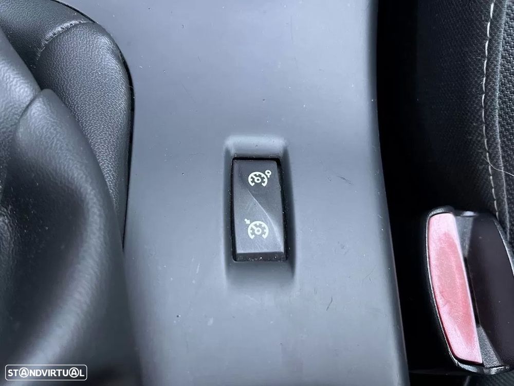 Renault Mégane 1.5 dCi Comfort SS - 21