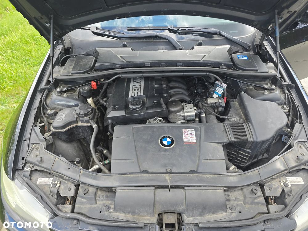 BMW Seria 3 318i - 7