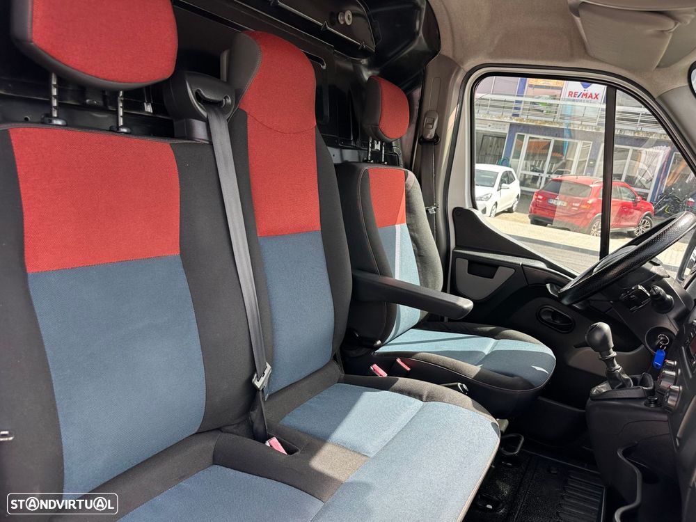 Renault Master 2.3 dCi L2H2 3.3T SS - 15