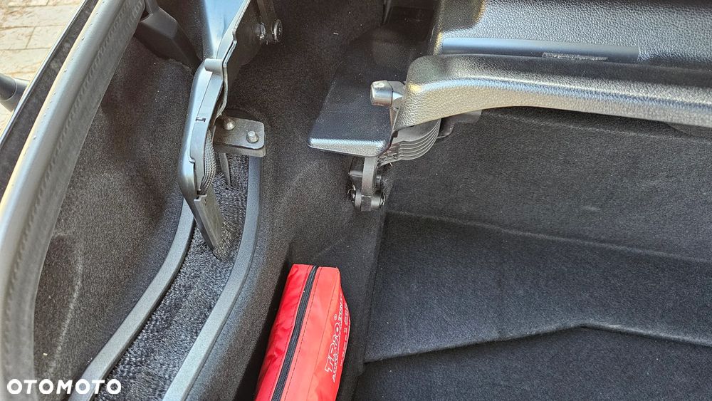 Mercedes-Benz SLK - 28