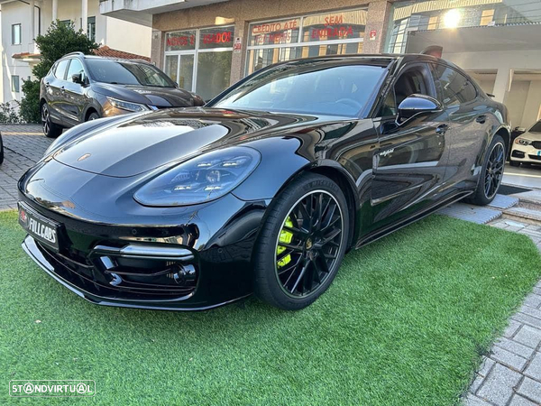 Porsche Panamera 4 E-Hybrid 10 Years Edition