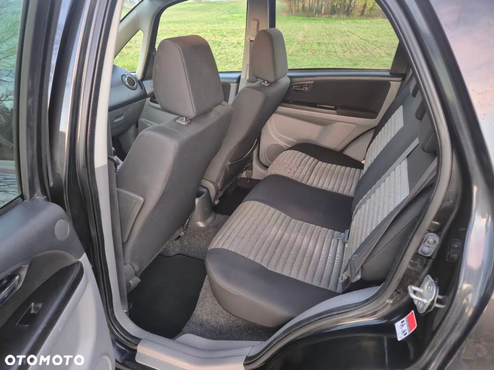 Suzuki SX4 1.6 Premium - 20