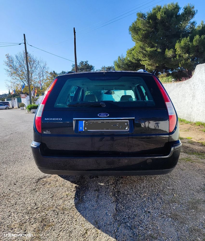Ford Mondeo 2.0 Ghia Aut. - 4