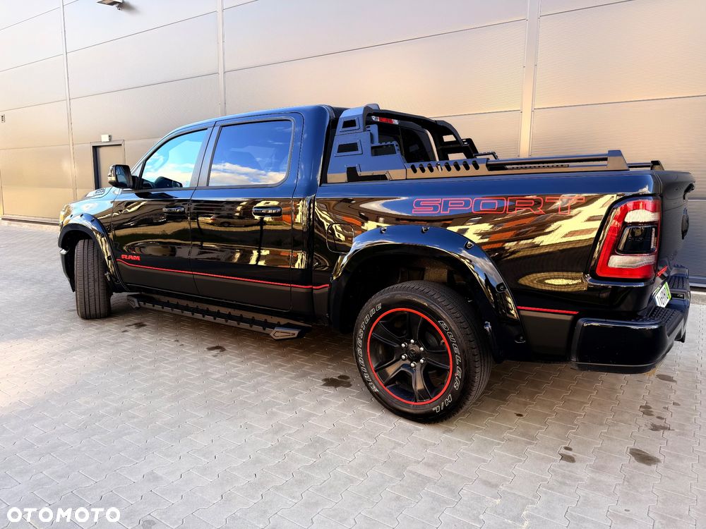 RAM 1500 Crew Cab Sport - 11
