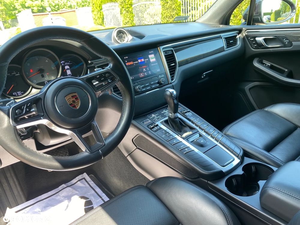 Porsche Macan - 13