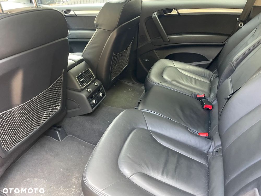 Audi Q7 - 8