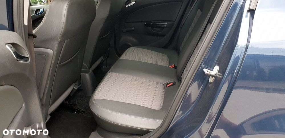 Opel Corsa 1.2 16V Cosmo - 7