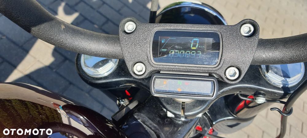 Harley-Davidson Softail Street Bob - 6