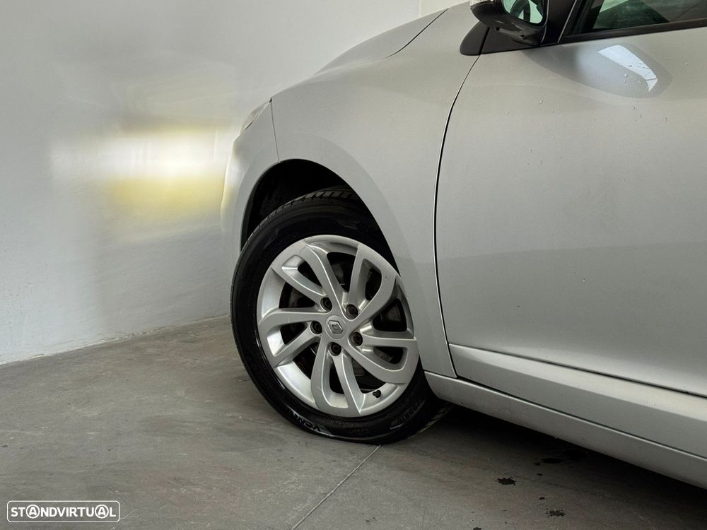 Renault Mégane 1.5 dCi Confort - 11