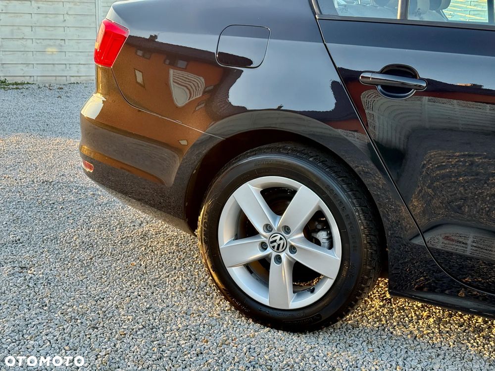 Volkswagen Jetta 2.0 TDI DPF BMT Comfortline - 24