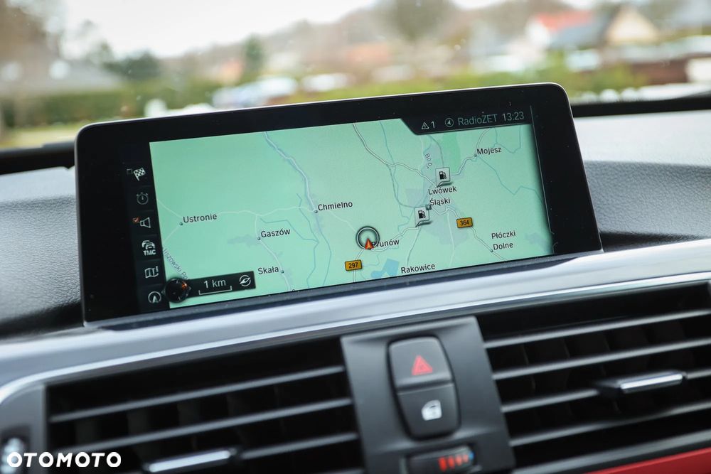 BMW Seria 3 330i Sport Line Sport - 31