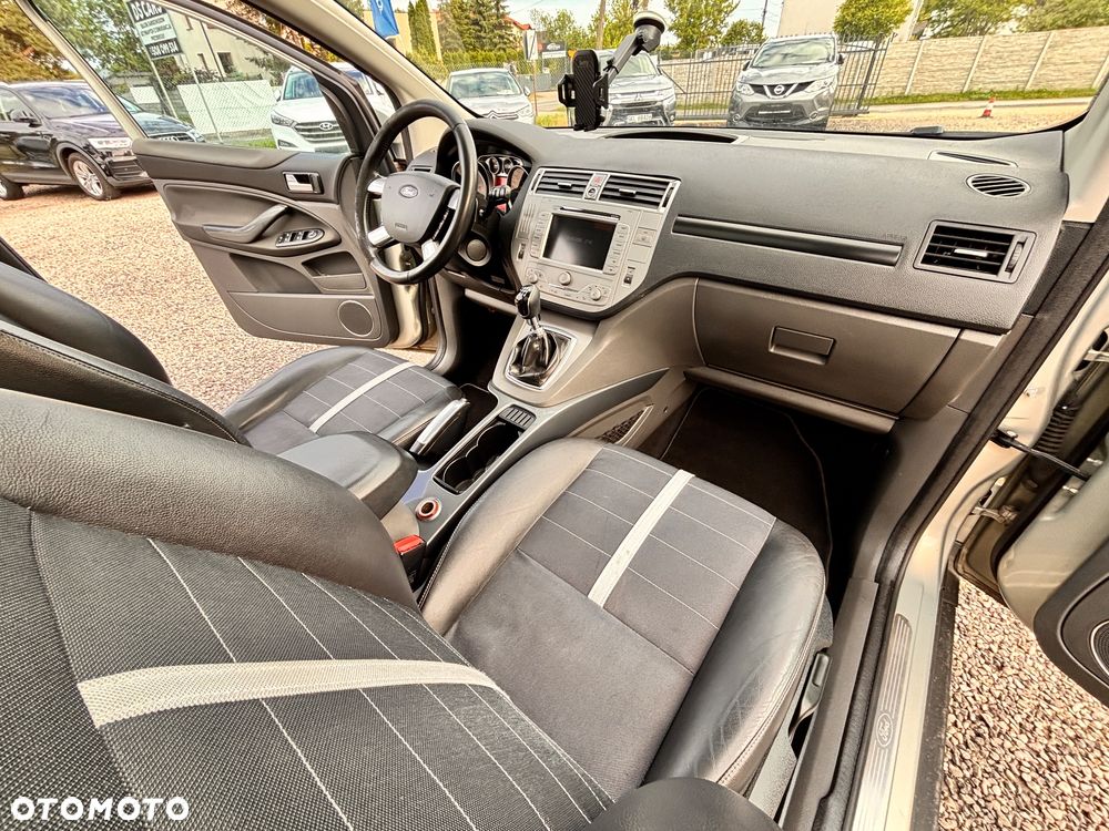Ford Kuga 2.0 TDCi Titanium - 8