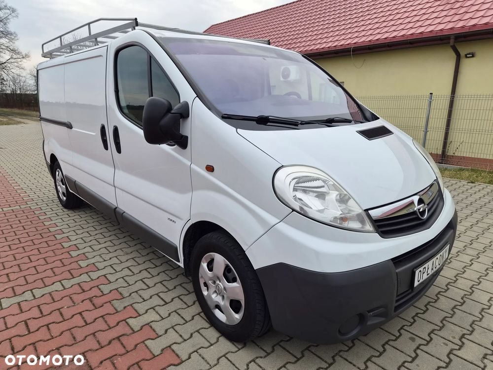 Opel Vivaro - 12
