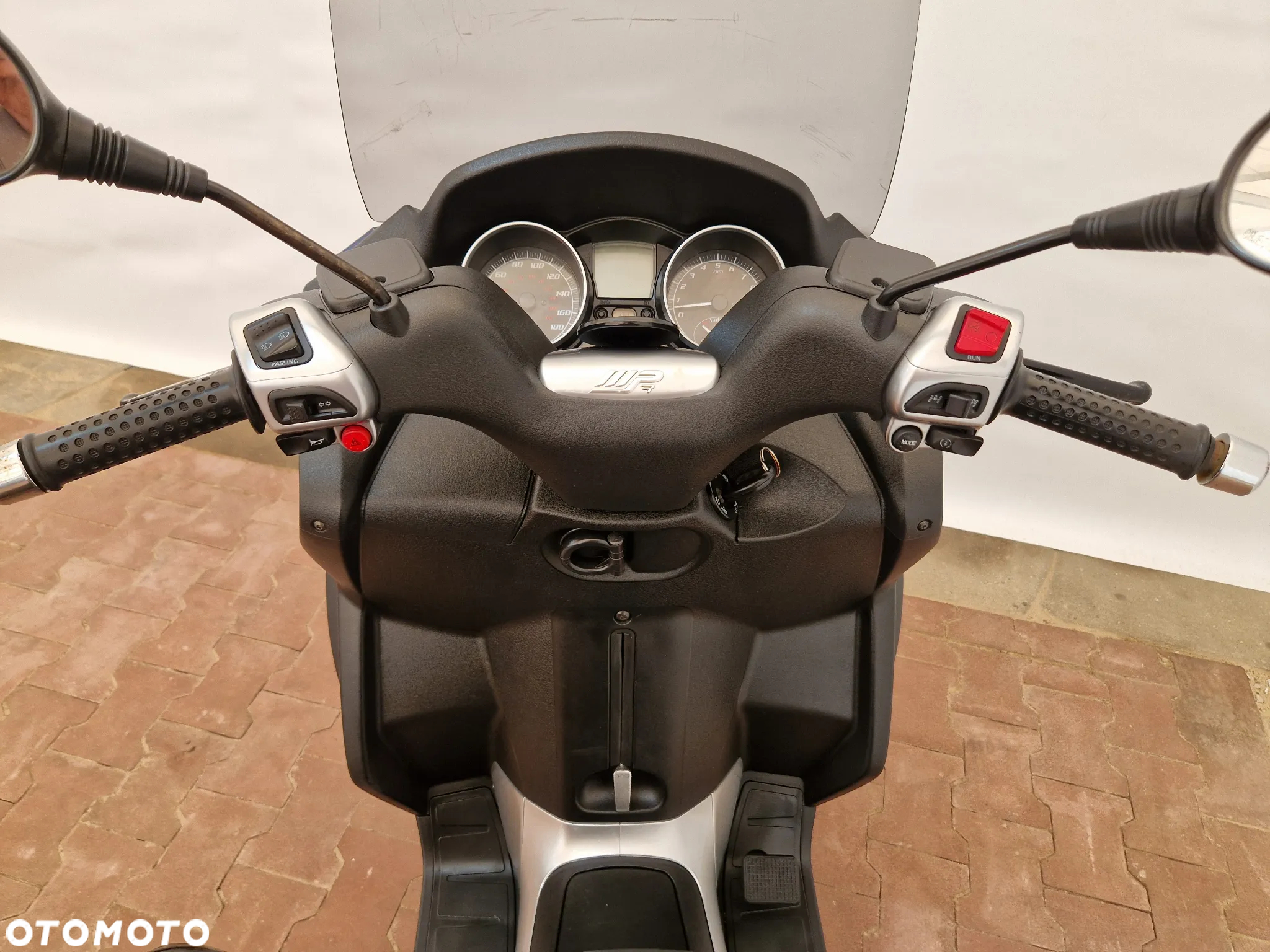 Piaggio MP-3 - 37