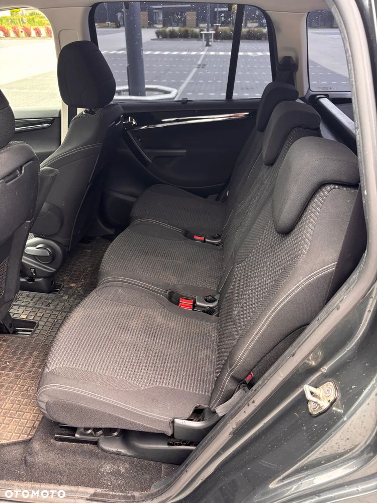 Citroën C4 Picasso - 12