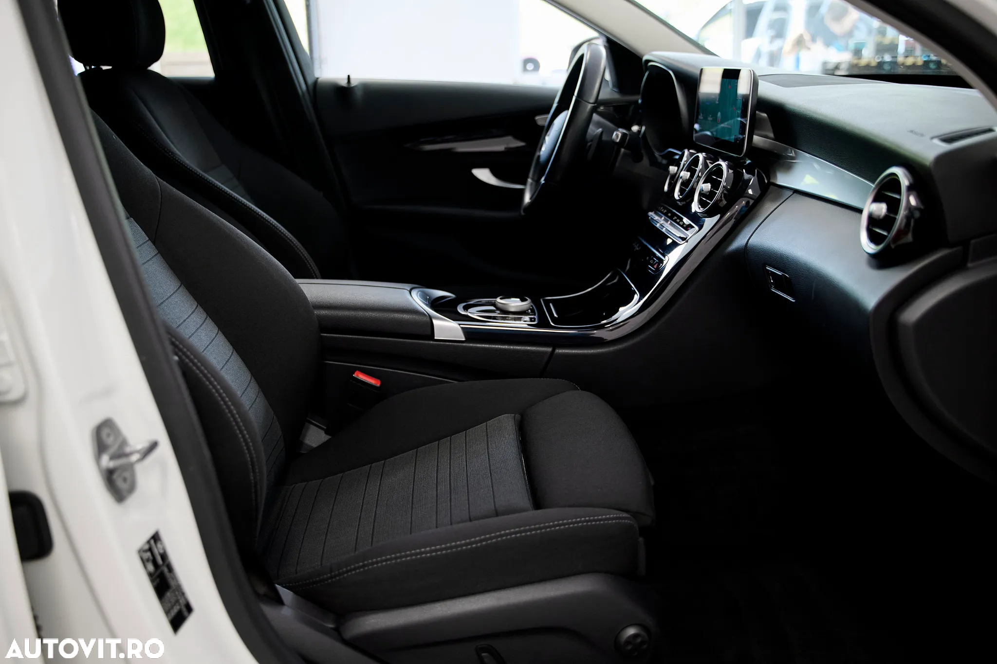 Mercedes-Benz C 220 d 9G-TRONIC Avantgarde - 20