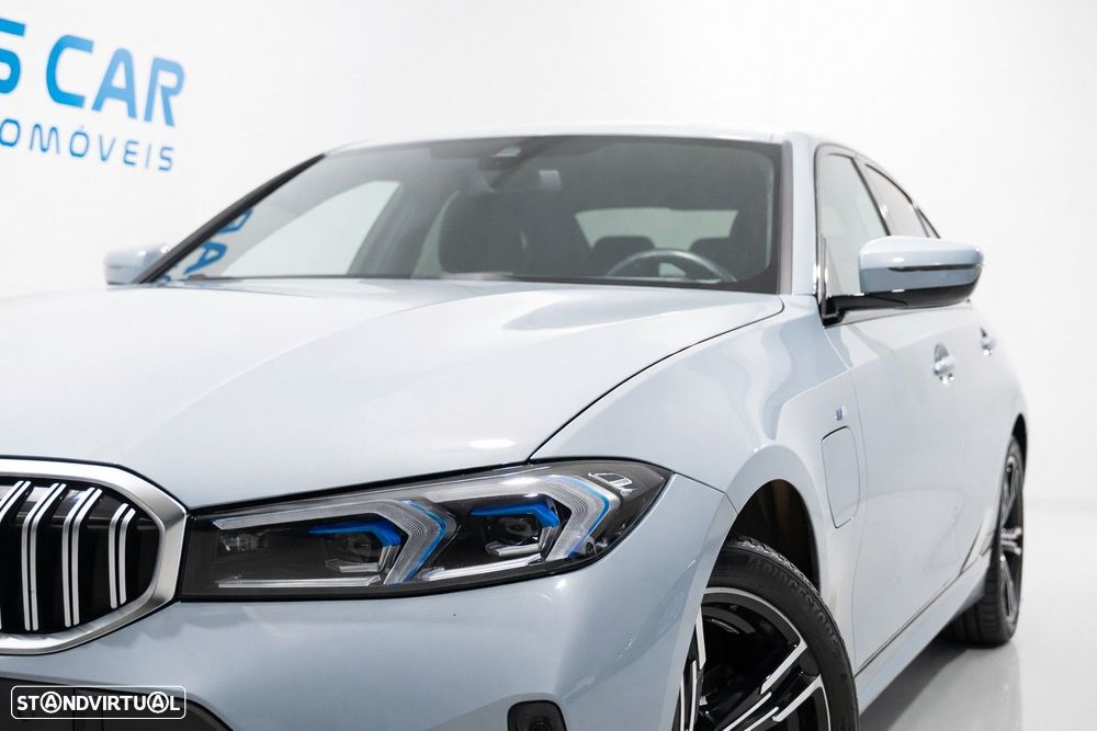 BMW 320 e Pack Desportivo M Auto - 4