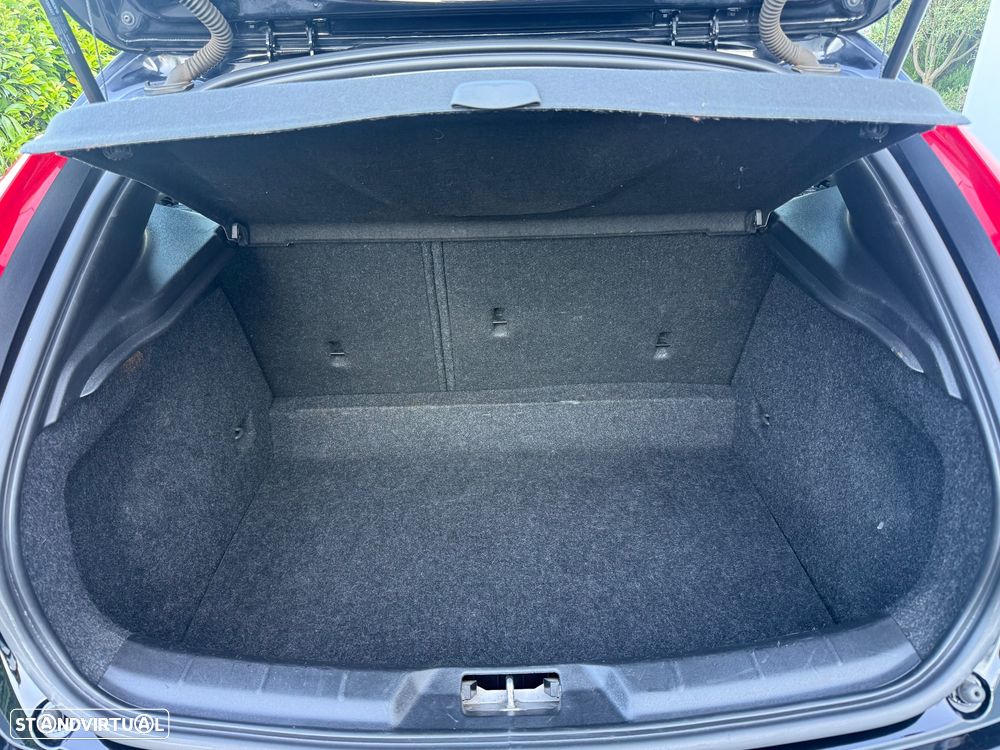 Volvo V40 1.6 D2 Kinetic Eco - 33