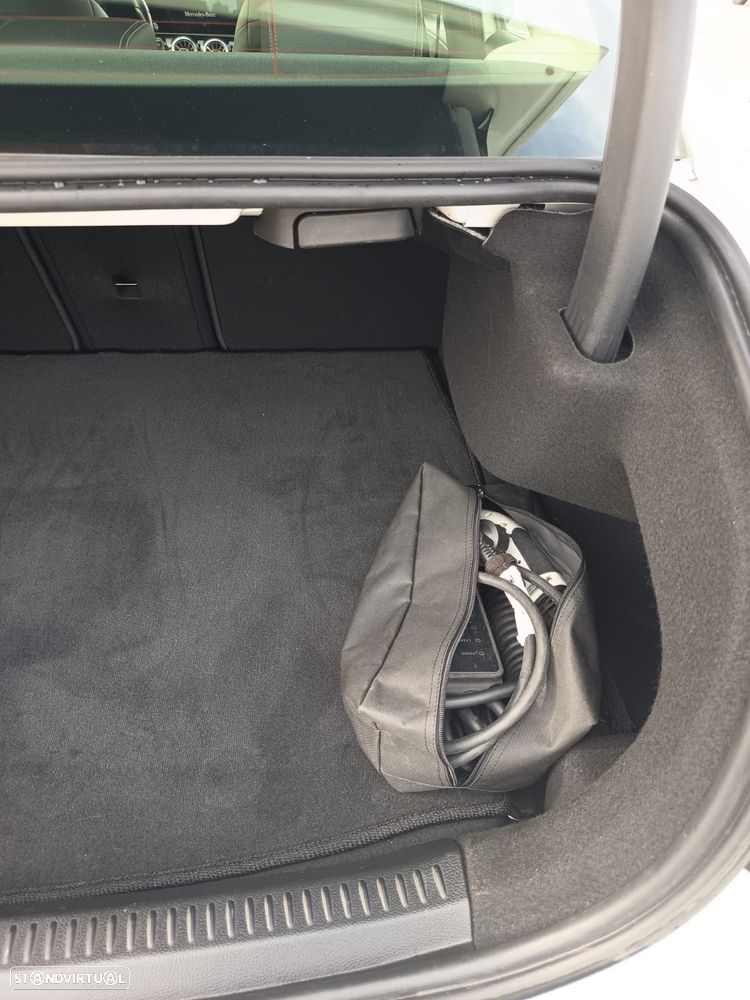 Mercedes-Benz A 250 Limousine e 8G-DCT Progressive - 25