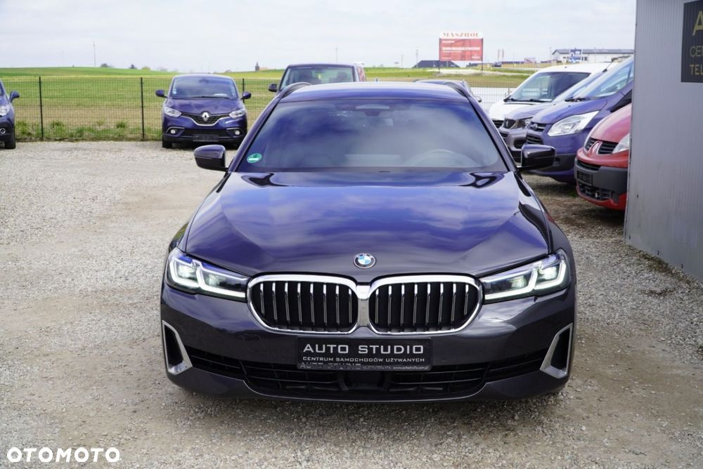 BMW Seria 5 520d Sport Line sport - 35